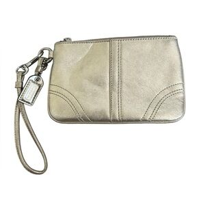 Coach Classic gold Leather Wristlet Small Zippered Wallet Wrist Strap